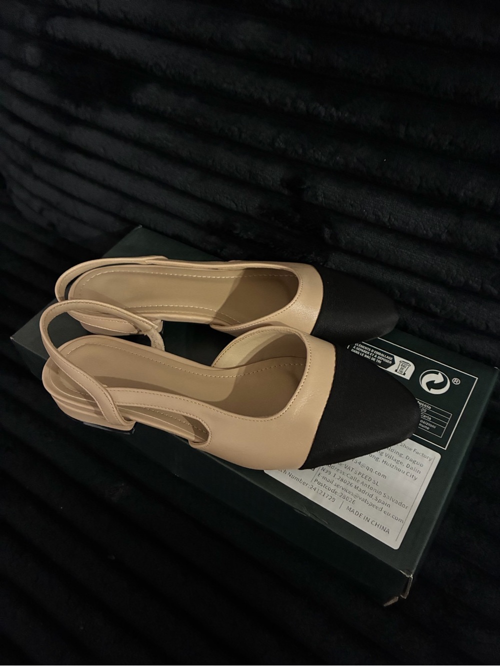 Classic Two-Tone Slingback Flats in Beige and Black